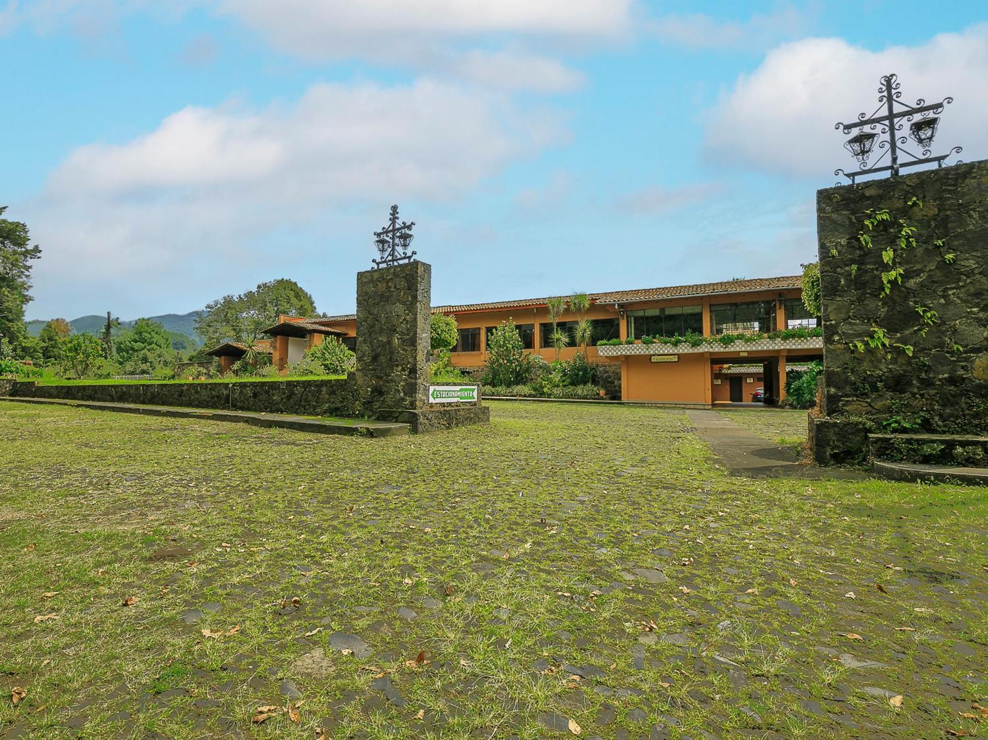 Hotel Pie De La Sierra Uruapan  Εξωτερικό φωτογραφία
