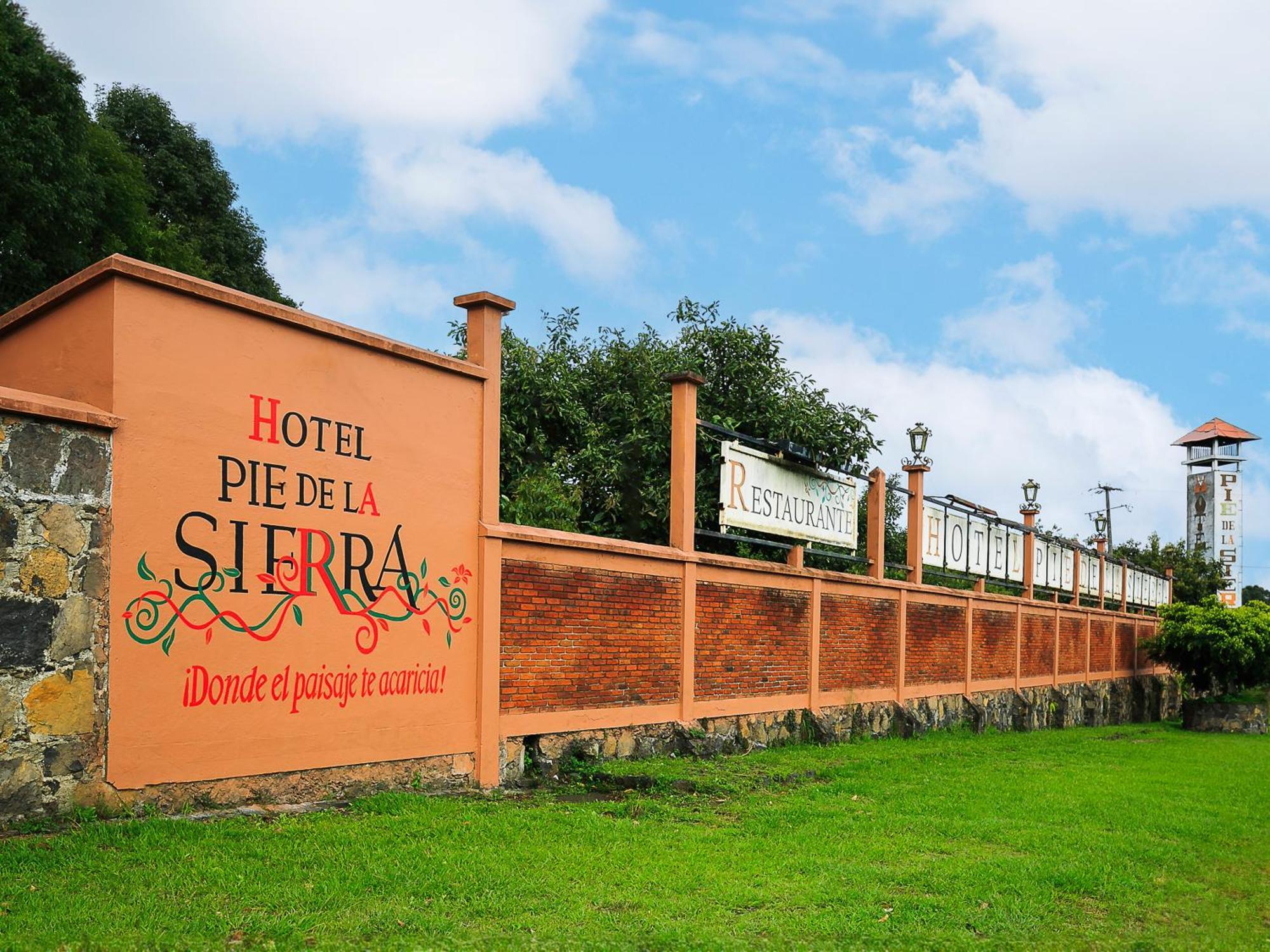 Hotel Pie De La Sierra Uruapan  Εξωτερικό φωτογραφία