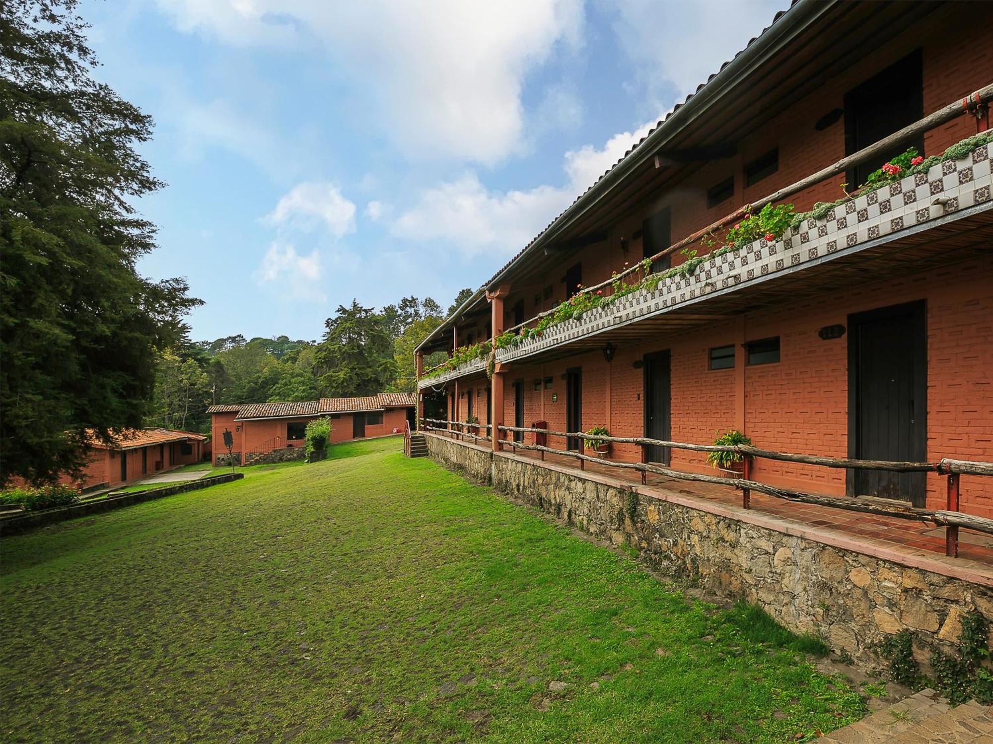 Hotel Pie De La Sierra Uruapan  Εξωτερικό φωτογραφία