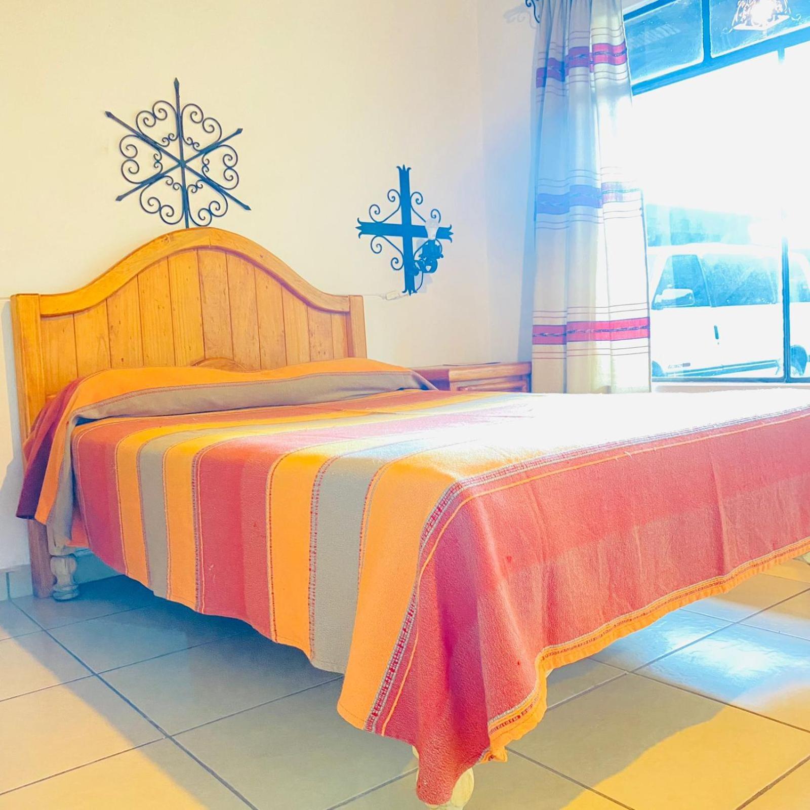 Hotel Pie De La Sierra Uruapan  Εξωτερικό φωτογραφία