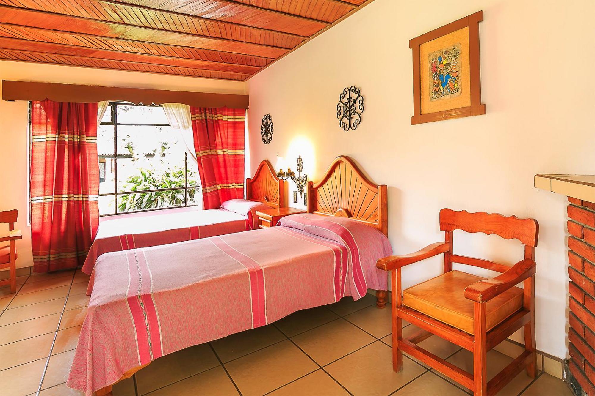 Hotel Pie De La Sierra Uruapan  Εξωτερικό φωτογραφία