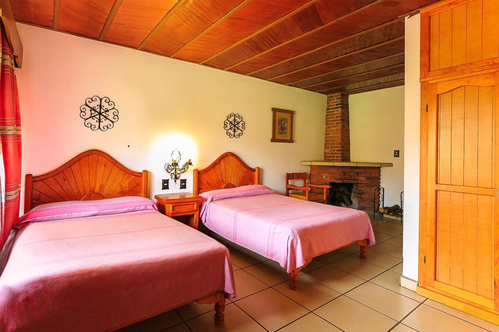 Hotel Pie De La Sierra Uruapan  Εξωτερικό φωτογραφία