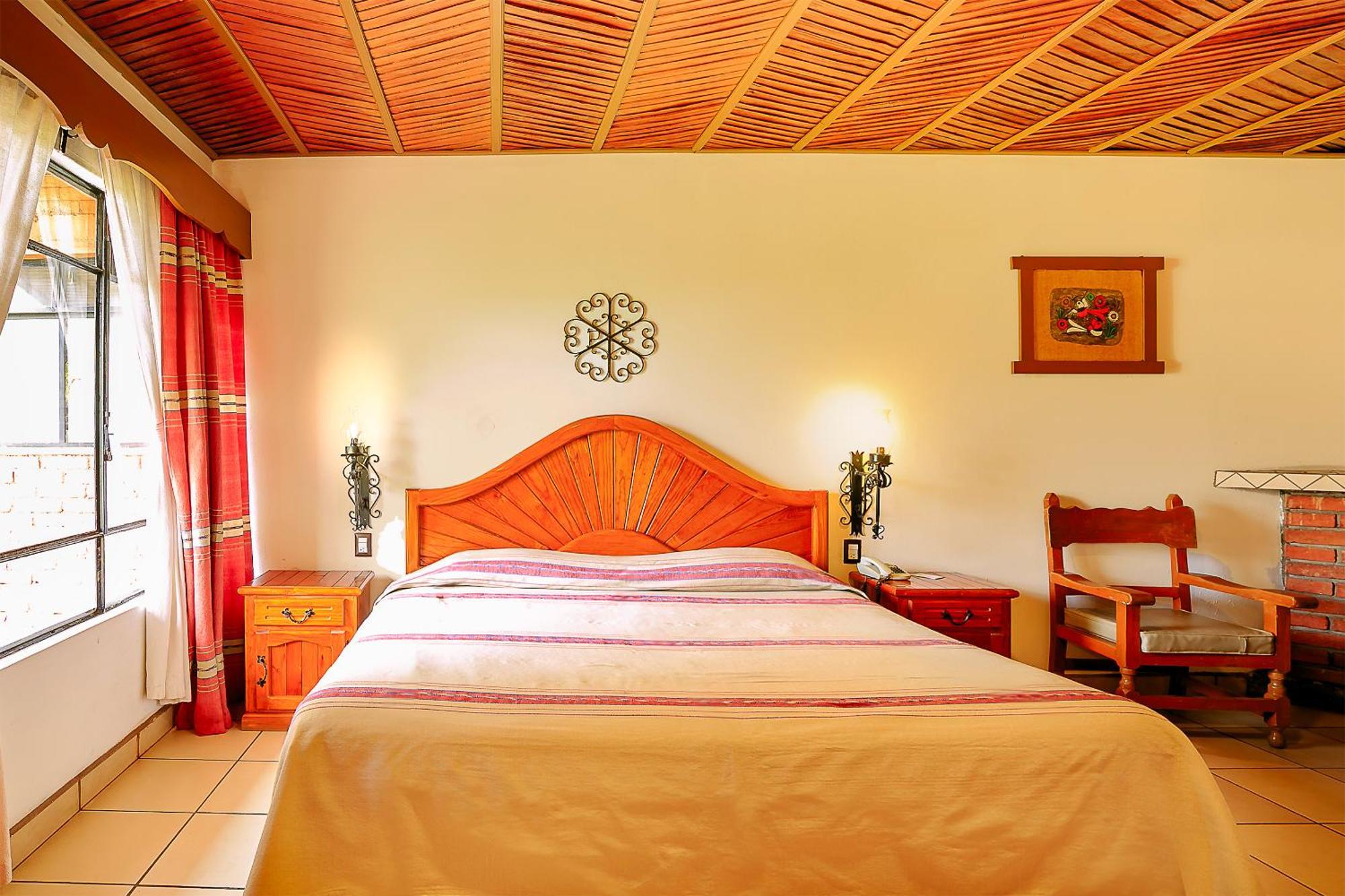 Hotel Pie De La Sierra Uruapan  Εξωτερικό φωτογραφία
