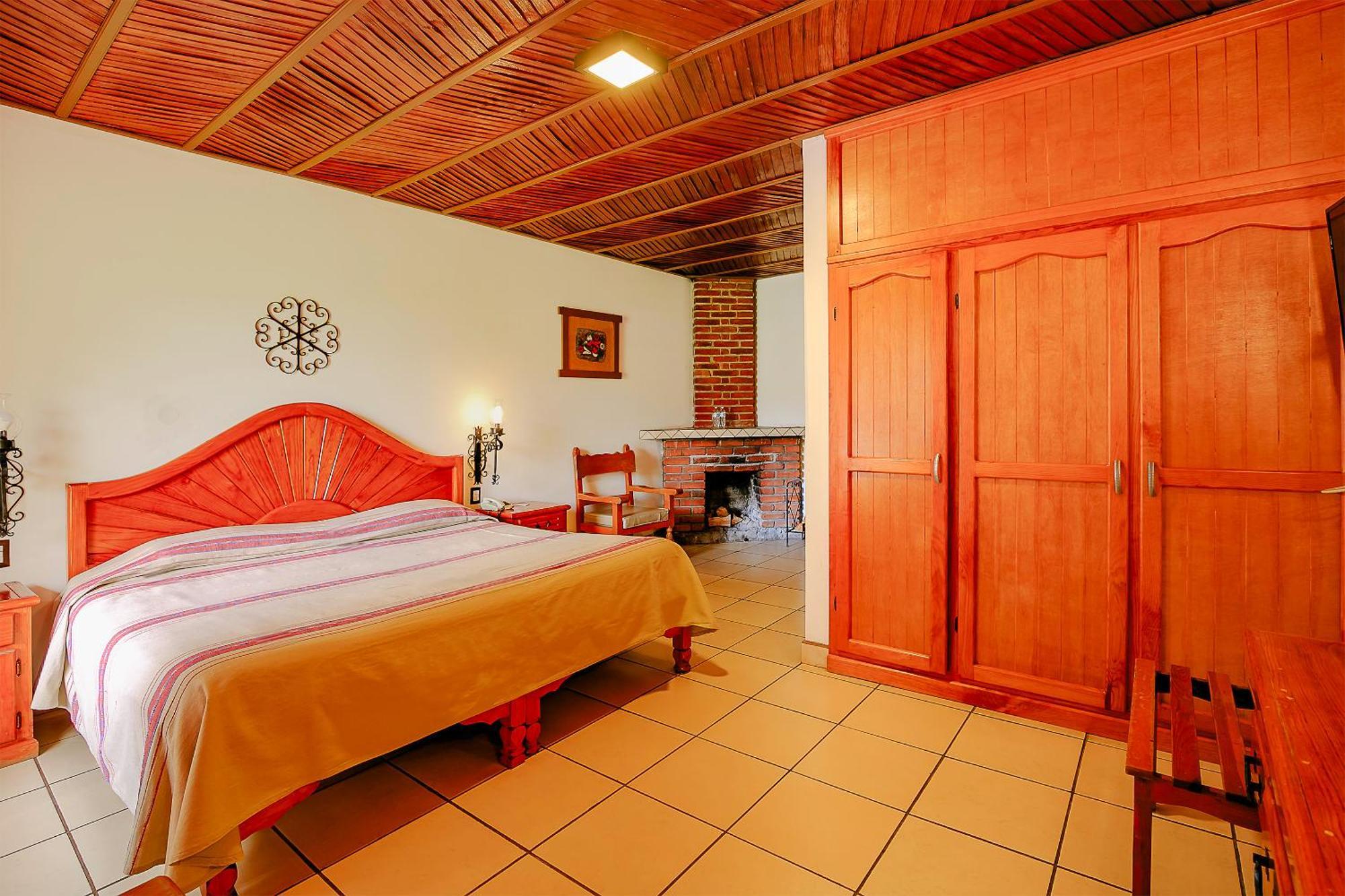 Hotel Pie De La Sierra Uruapan  Εξωτερικό φωτογραφία