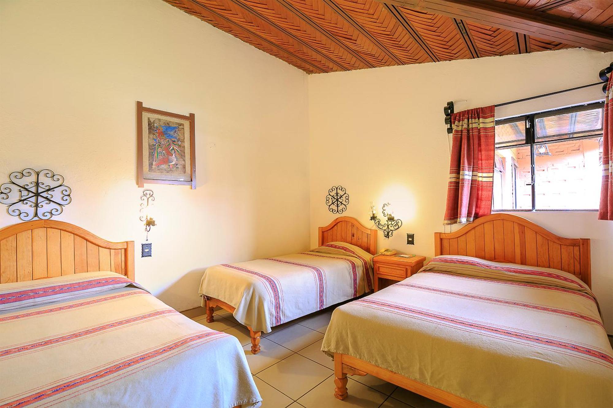 Hotel Pie De La Sierra Uruapan  Εξωτερικό φωτογραφία
