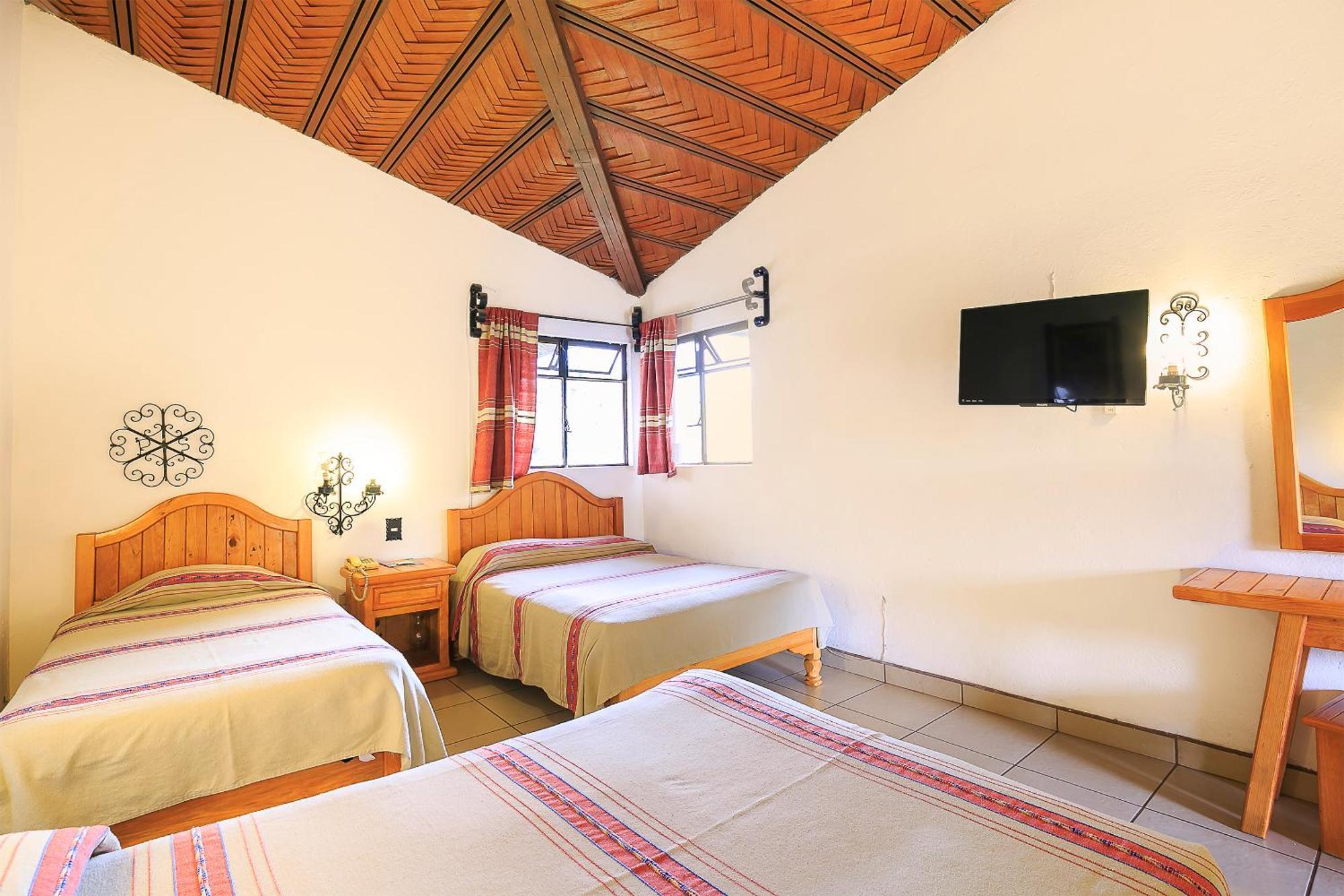 Hotel Pie De La Sierra Uruapan  Εξωτερικό φωτογραφία