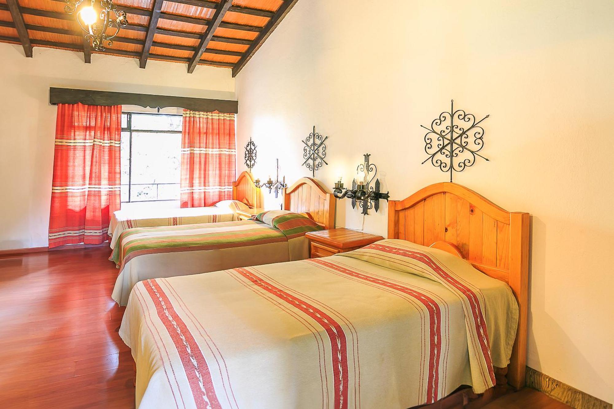 Hotel Pie De La Sierra Uruapan  Εξωτερικό φωτογραφία