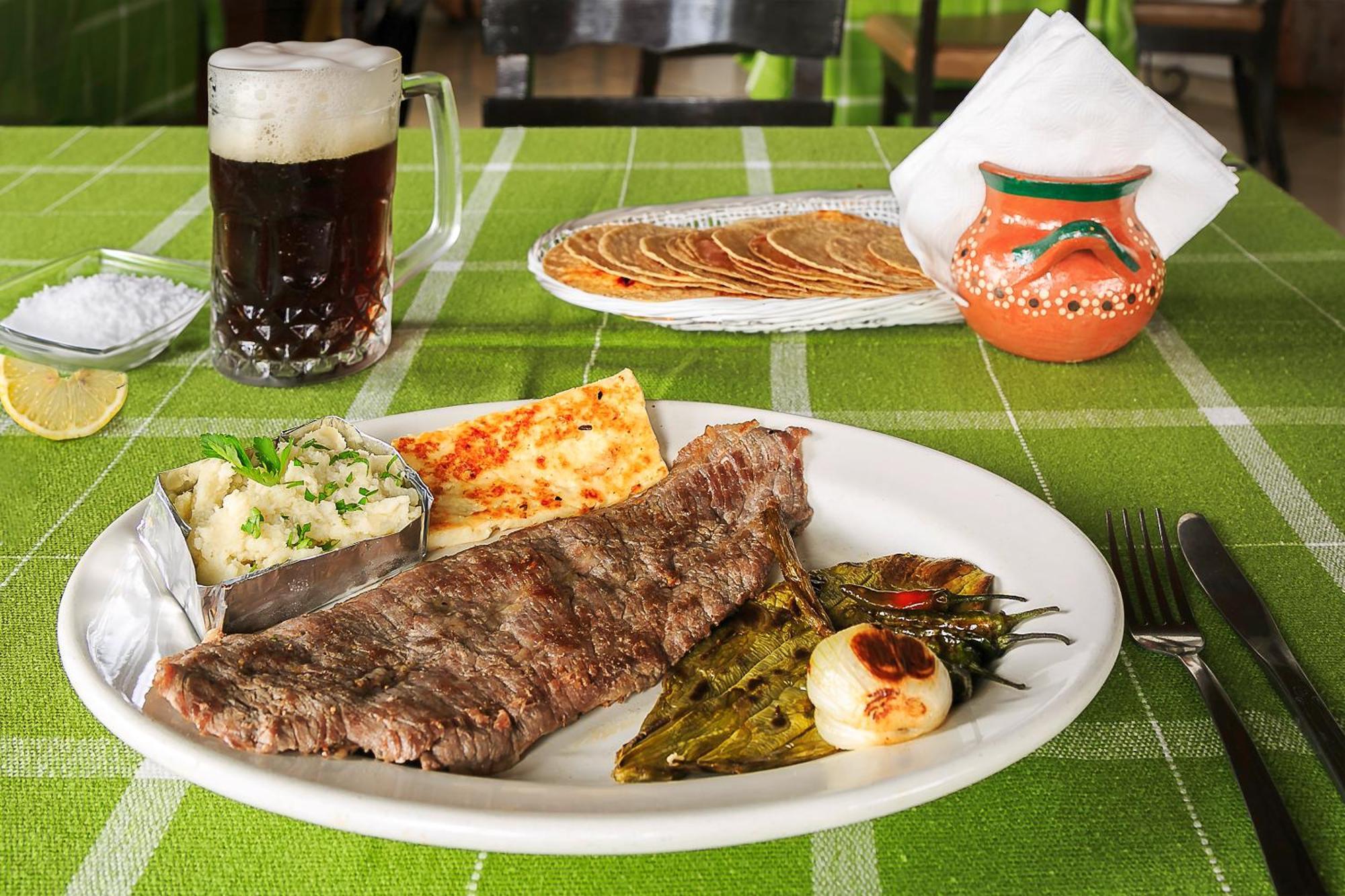 Hotel Pie De La Sierra Uruapan  Εξωτερικό φωτογραφία
