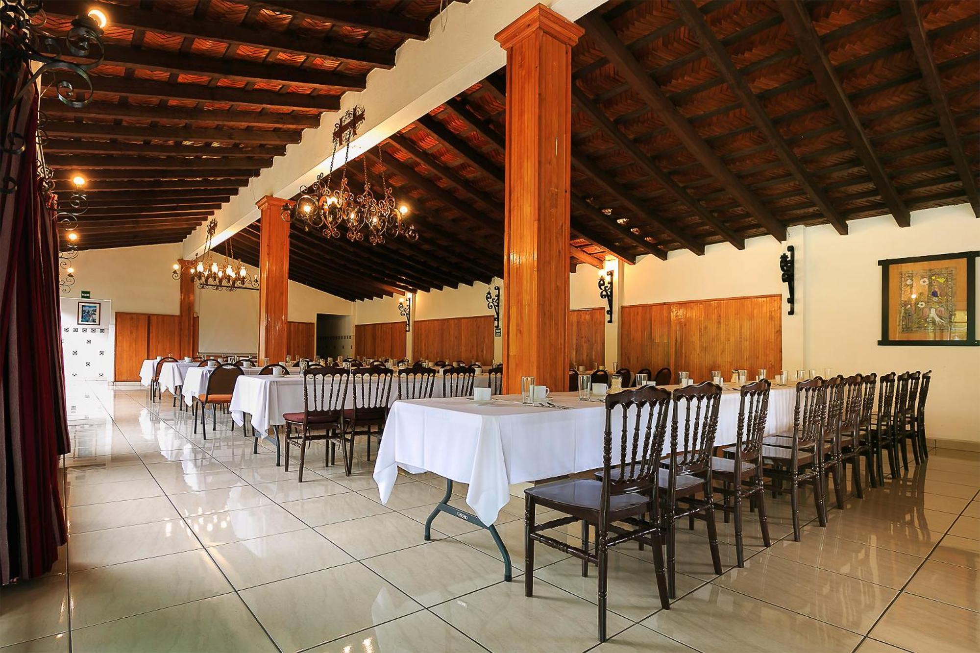 Hotel Pie De La Sierra Uruapan  Εξωτερικό φωτογραφία